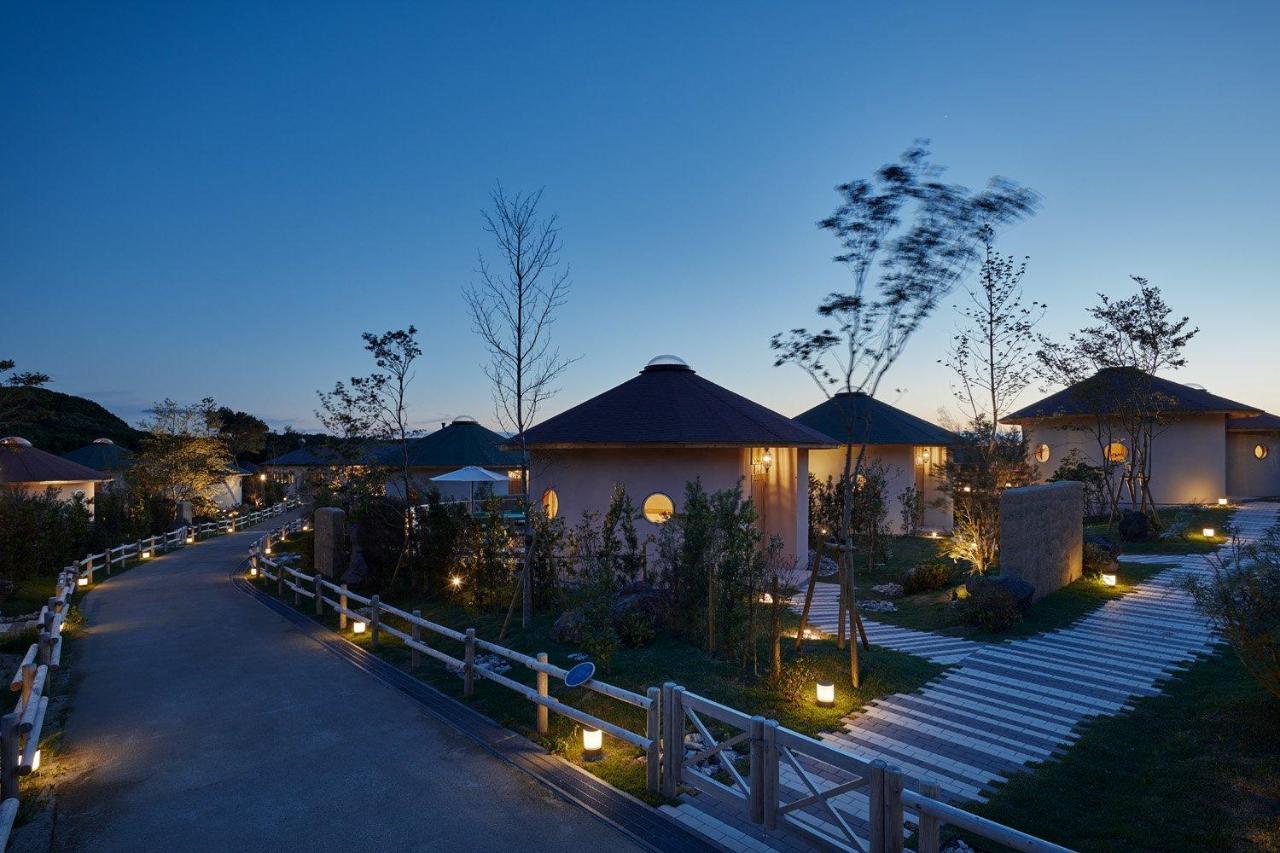 Hotel Grand Chariot Hokutoshichisei 135° Awaji Exterior foto